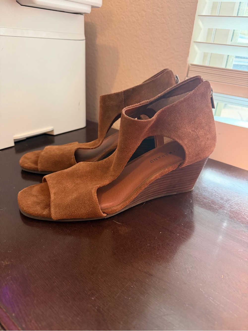 Lucky Brand size 10 Brown Suede Cutout Wedge Sandals